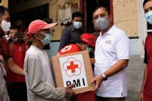 Pemkab Buleleng Gandeng PMI Berikan Bantuan Korban Pohon Tumbang PMI