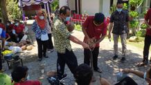 Tingkatkan Daya Saing, Disperindag Bali Gelar Bimtek Pengolahan Buah Kelapa di Gerokgak Coconut