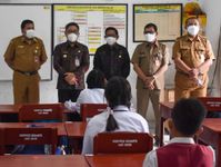 Wawali Arya Wibawa Tinjau ANBK SMP di Kota Denpasar ANBK