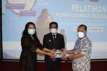 Bupati Sedana Arta Hadiri Pelatihan UMKM di Kabupaten Bangli Sedana Arta