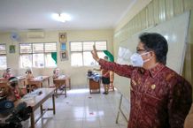 Bupati Giri Prasta Monitoring PTM Sekolah di Kabupaten Badung PTM