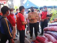 Kunjungi Desa Ban, Wagub Cok Ace Beri Perhatian pada Pemulihan Trauma Pasca Gempa Desa Ban