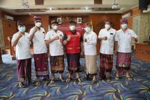 Wawali Arya Wibawa Resmi Dilantik Menjadi Ketua PMI Kota Denpasar Periode 2021-2026 PMI