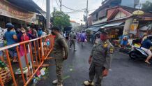 Tim Yustisi Kota Denpasar Gelar Pengawasan Prokes di Pusat Keramaian Prokes