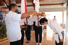 Wakil Bupati Buleleng Lantik 46 Orang Relawan Anggota KSR PMI Relawan
