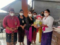 Cegah Stunting, PKK Kota Denpasar Serahkan Bantuan PMT Bayi Stunting
