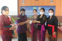 Sagung Antari Jaya Negara Buka Pengabdian Masyarakat Universitas Dwijendra dan POLTEKKES Denpasar Pengabdian Masyarakat