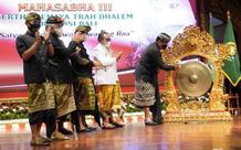 Wagub Cok Ace Buka Mahasabha III Kertha Semaya Trah Dhalem Provinsi Bali Dhalem