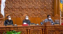 Pembukaan Sidang Paripurna DPRD Kota Denpasar, Jaya Negara Sampaikan Ranperda RTRW Kota Denpasar Tahun 2021-2041 DPRD