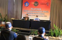 Buka Pelatihan Tata Kelola Bisnis Pemasaran Destinasi Pariwisata, Bupati Suwirta Ajak Kelola Pariwisata dengan Konsep Gema Santi Gema Santi