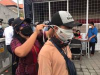Salah Gunakan Masker Tim Yustisi Denpasar Bina Enam Orang Pelanggar Prokes Masker