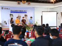 Bupati Suwirta Jadi Keynote Speaker pada TalkShow Pemuda 2021 Polidik Pemuda