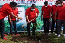 Sambut HMPI, DPC PDI Perjuangan Buleleng Tanam 1.000 Pohon Tanam Pohon