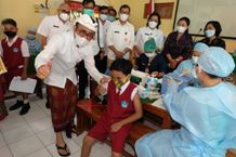 Pemkot Denpasar “Kick Off” Vaksinasi Anak 6-11 Tahun, Jaya Negara Targetkan Tuntas Secepatnya vaksinasi anak denpasar
