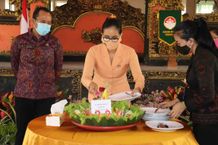 Sekda Buleleng Ajak DWP Terus Tingkatkan Kualitas Para Anggota HUT DWP Buleleng
