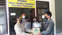 Anak Polisi Ikut Menyumbang di Posko Bali Peduli Semeru Polres Tabanan Anak Polisi