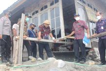 Abrasi Jineng Agung Makin Parah, Bupati Janjikan Perbaikan Tahun Depan Jineng Agung