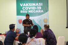 Bupati Tamba Semangati Kinerja Nakes Nakes