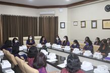 Dharma Wanita Persatuan Unud Adakan Rapat Rutin dan Pisah Sambut DWP