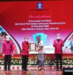 UMK Binaan PT Pertamina Terima Sertifikat HAKI dari Gubernur Bali HAKI Pertamina