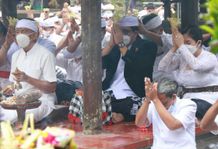 “Purnama Sasih Kaulu”, Bupati Tabanan Ucap Syukur di Pura Luhur Batukau Batukau