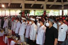 Wabup Ipat Hadiri Peluncuran Surat Edaran Tentang Tata-Titi Kehidupan Masyarakat Bali Surat Edaran Gubernur