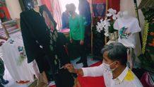 Mengenal Kerajinan Baju Lukis, Souvenir Khas Bali yang Anti-Mainstream Baju Lukis