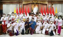 Gubernur Koster Fasilitasi 18 Siswa SMA di Bali Mendapatkan Beasiswa untuk Melanjutkan Pendidikan di 10 Universitas Terbaik Dunia Beasiswa