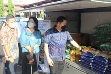 Disperindag Gelar “Operasi Pasar” di Pasar Badung Bulog