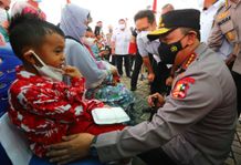 Kapolri Percepat Vaksinasi Usia 6-11 Tahun Vaksin