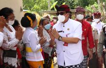 Bupati Tabanan Resmikan TPS3R dan Launching Desa Digital Desa Digital