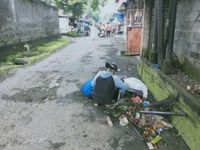 Antisipasi Sedimentasi dan Cegah Banjir, PUPR Denpasar Gencarkan Pembersihan Saluran Air Got