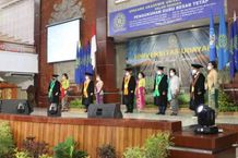 Dihadiri Wagub Bali, Unud Kukuhkan 175 Guru Besar