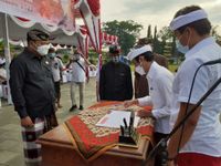 Beri Pengarahan Calon Kades, Mahayastra Sarankan Tiru Semangat Juang Kapten I Wayan Dipta Kepala Desa
