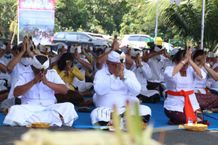 Tumpek Uye di Jembrana, Tebar 10.000 Benih Ikan di Bendungan Palasari Tumpek Uye