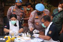 Cegah Penyalahgunaan Narkoba, Bid Propam Polda Bali Gelar Test Urine Tes Urine Narkoba