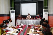 Wujudkan Pelayanan Optimal, Bupati Suwirta Motivasi Petugas KRIS Klungkung KRIS