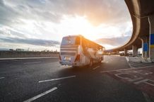 4 Pilihan Transportasi Perjalanan Jarak Jauh yang Cepat dan Murah Transportasi Jarak Jauh