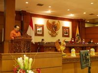 Tanggapi Sejumlah Pandangan Fraksi DPRD Bali, ini Jawaban Gubernur Koster DPRD Bali