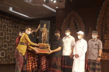 Wawali Arya Wibawa Buka Festival Legong Keraton Lasem VII Festival Legong Keraton Lasem VII