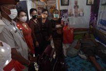 Antari Jaya Negara Serahkan Bantuan Kursi Roda dan Perlengkapan Prokes Kursi Roda