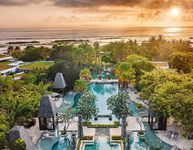 Lima Hotel Kawasan The Nusa Dua Jadi Lokasi Program “Bali Warm Up Vacation” Lima Hotel