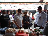 Pelaksanaan Pasar Murah Banjar Bhuana Merta Serangkaian HUT ke-234 Kota Denpasar Pasar Murah