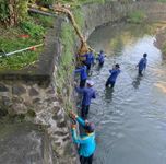 Pasukan Biru Prokasih PUPR Denpasar Terus Gencarkan Pembersihan Sungai dan Saluran Air Sungai