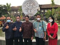 Manfaatkan Ruang Belajar Outdoor, Rektor Unud Launching Central Park Udayana rektor unud