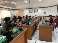 Evaluasi Tugas Akhir Mahasiswa Program Studi Sarjana Manajemen Fakultas Ekonomi Dan Bisnis Unud Skripsi