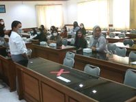 Program Studi Magister Ilmu Ekonomi FEB Unud Gelar Evaluasi Kemajuan Studi Mahasiswa Evaluasi