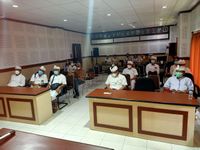 Fakultas Kedokteran Hewan Unud Gelar Sembahyang Bersama Sekaligus Syukuran Akreditasi AUN-QA Fakultas Kedokteran Hewan