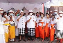 Bupati Tabanan Hadiri Karya Ngenteg Linggih Banjar Adat Dukuh Belong Kerambitan KErambitan