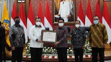 Dengan Nilai Capaian 98,56%, MCP Badung Raih Penghargaan dari KPK RI KPK